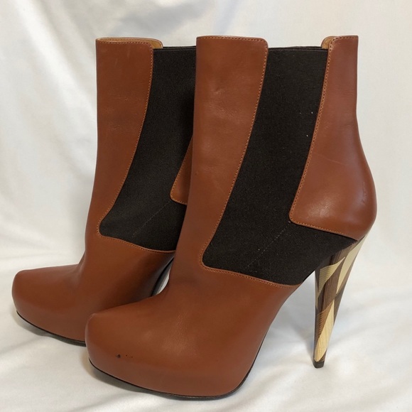 FENDI Platform Ankle Booties - Picture 2 of 12